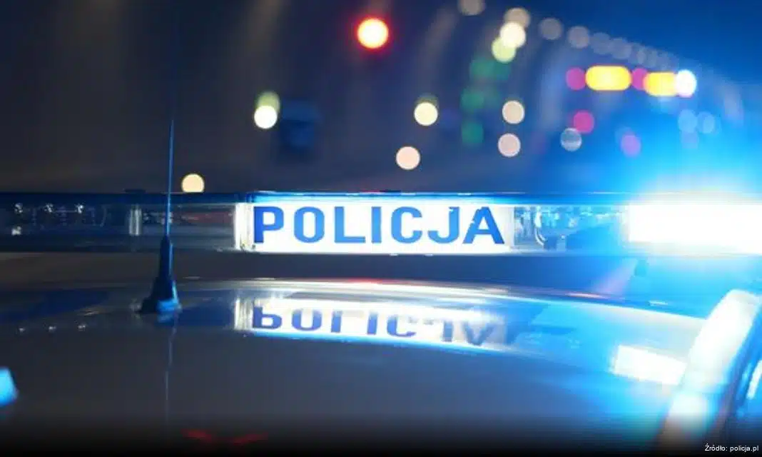 Bezpieczeństwo dzieci w Jadwisinie: Policjanci edukują uczniów