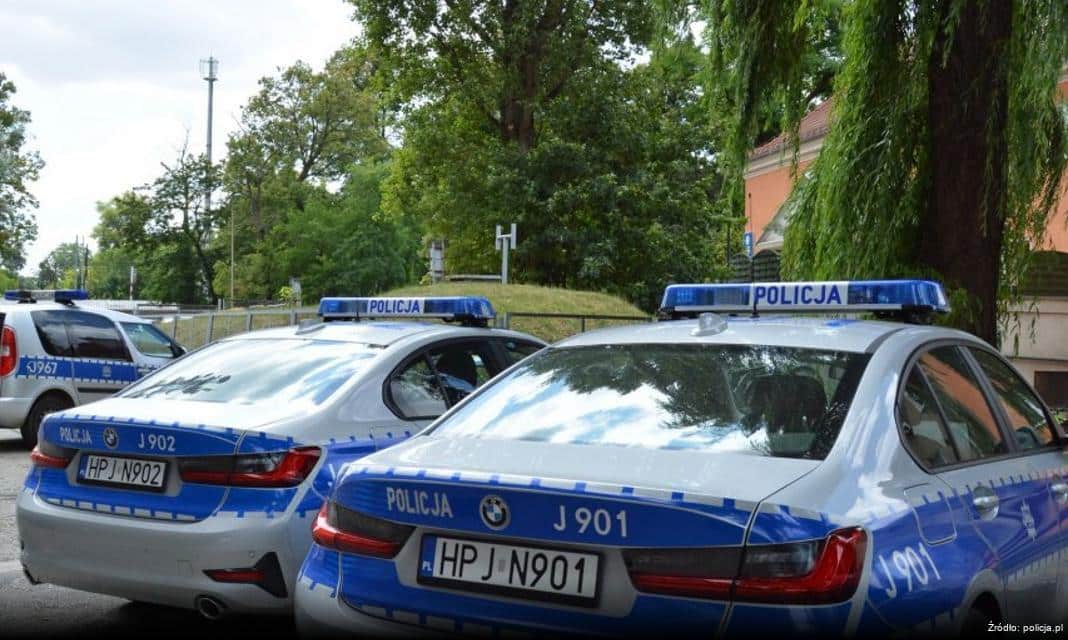 Kierowca z promilami i aktywnym zakazem prowadzenia pojazdów zatrzymany przez policję